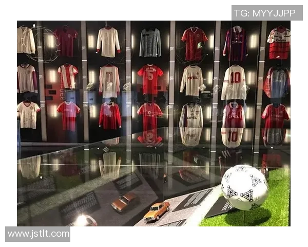 球星贴纸足球游戏：带你体验拜仁慕尼黑荣耀之旅