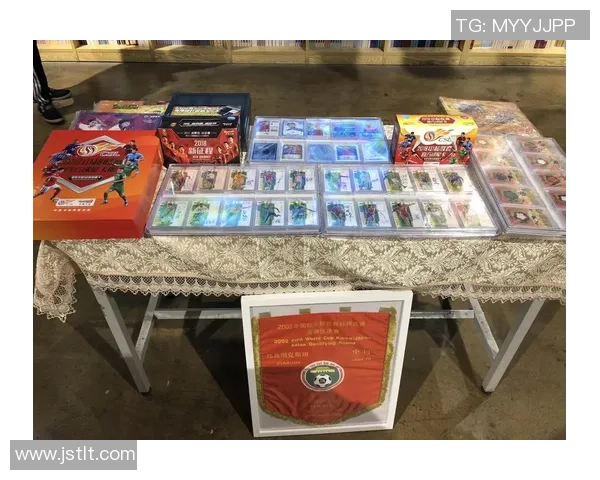 足球明星卡新品发布 激活收藏热潮 见证球场传奇与卡片价值的双重飞跃