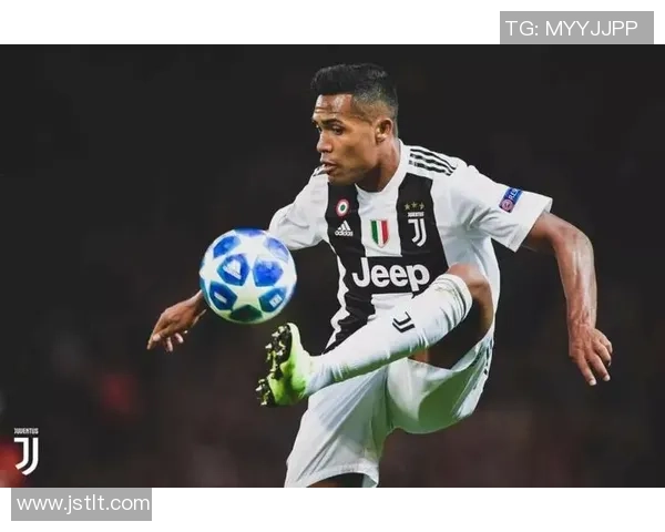 《回顾天下足球70后球星风采：传奇人物与时代印记》